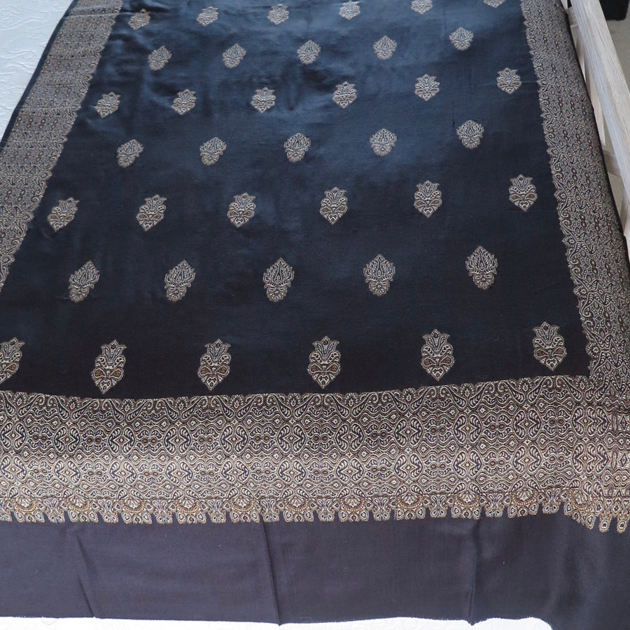 EIegant Black and Gold, Bed Cover/Runner