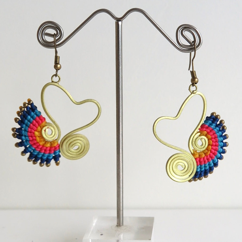 Paper Quilled Daisy Handmade Flower Earrings | Sweethearts and Crafts