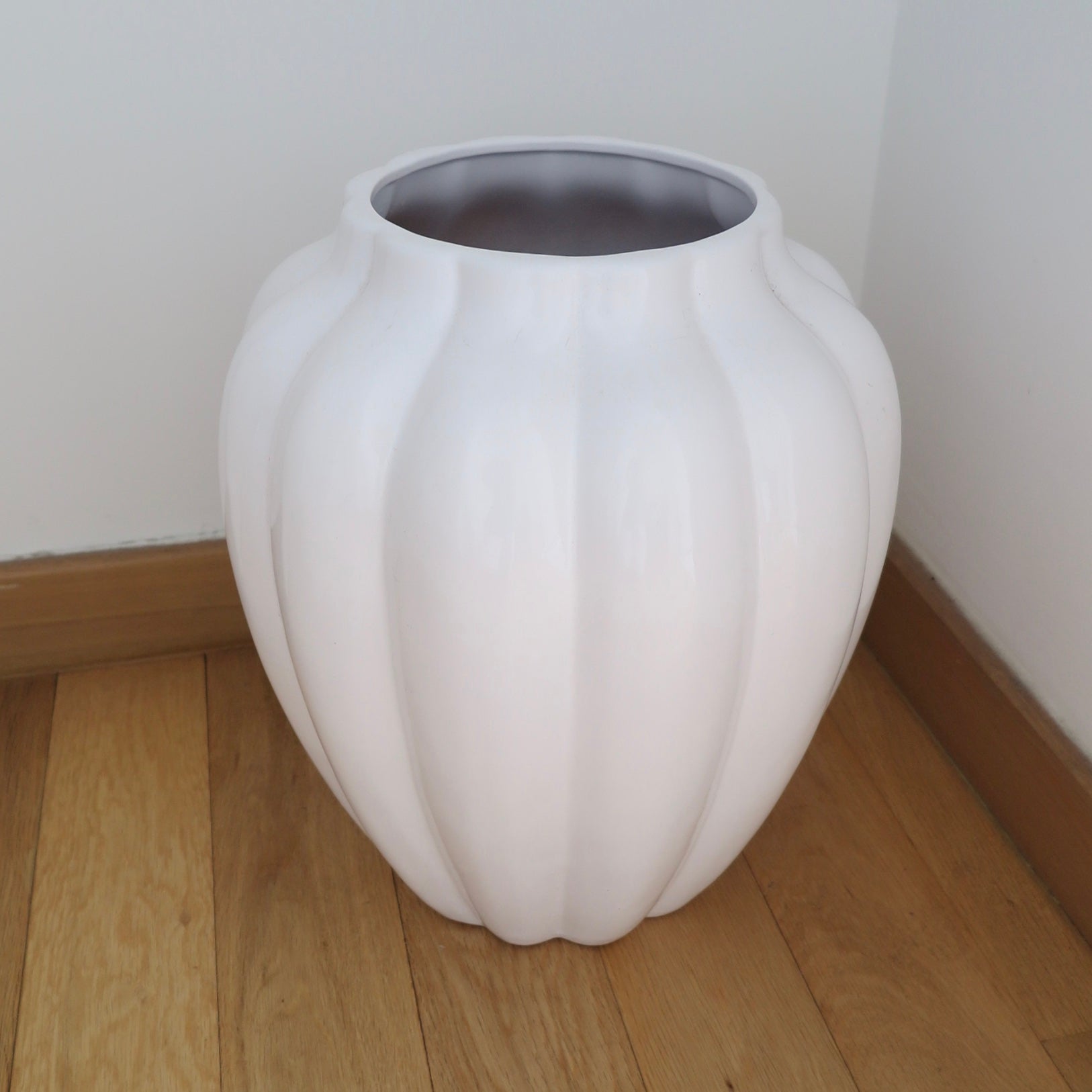 Large Ribbed Vase - Nomad Designs Online