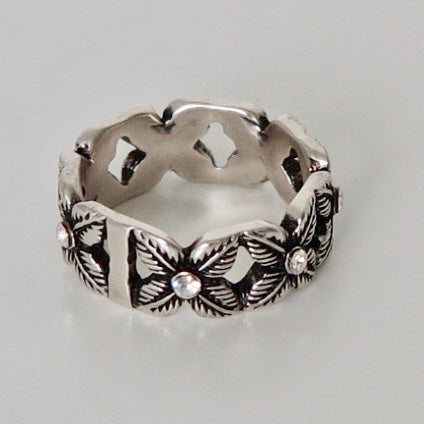 Flower Diamanté Ring - Nomad Designs Online