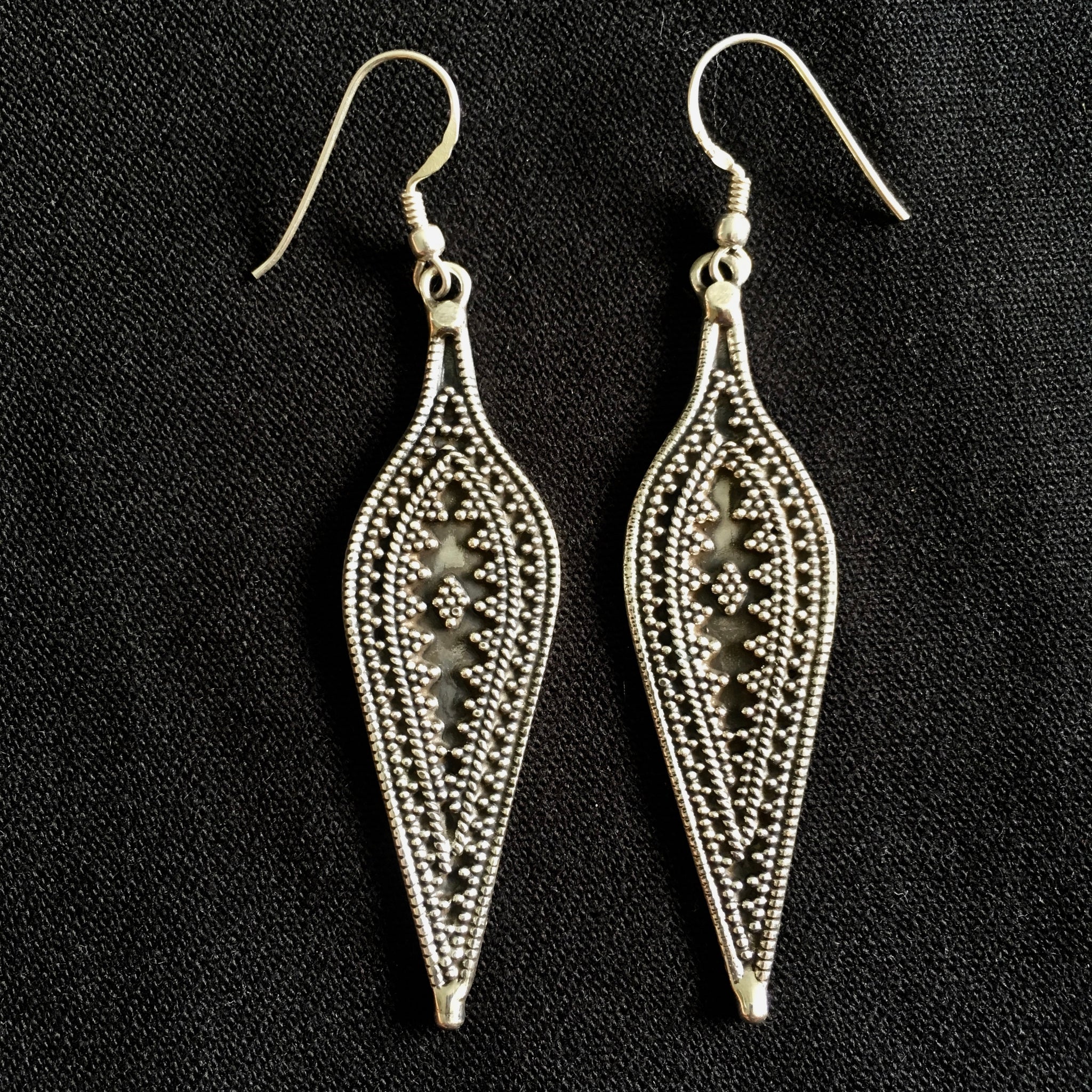 Patta Leaf Rawa Dangler Earrings - Nomad Designs Online