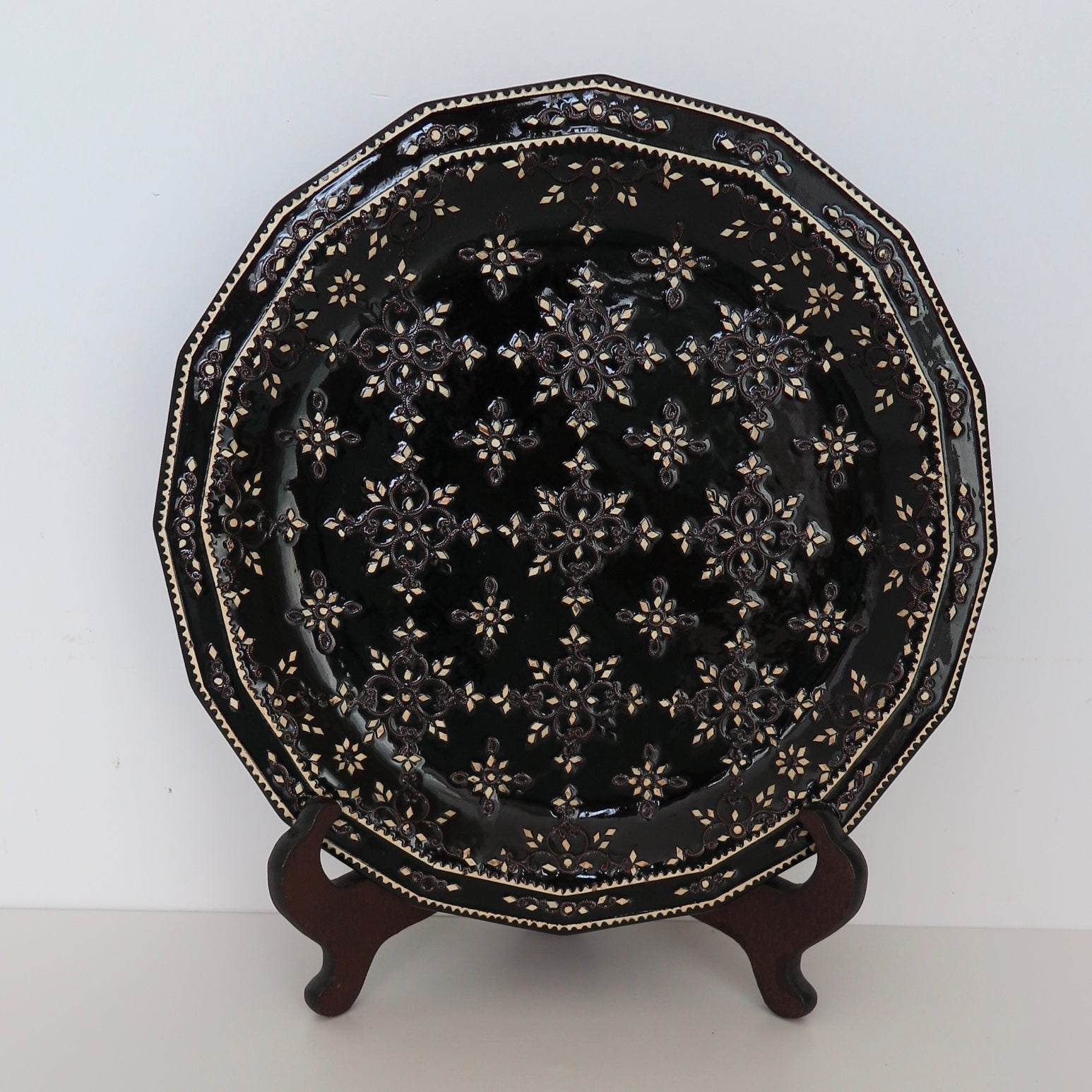 Burmese Lacquered, Decorative Plate - Nomad Designs Online